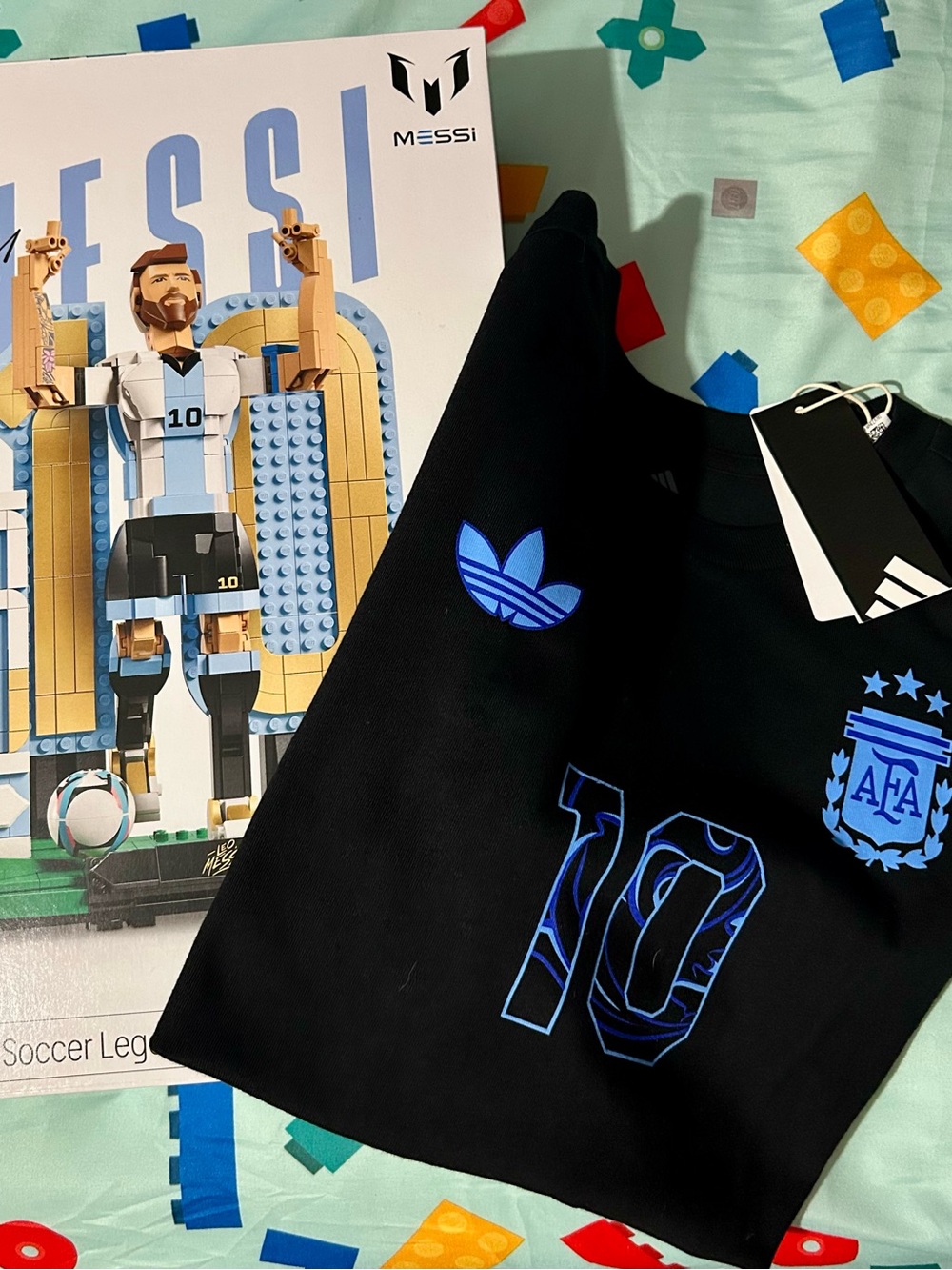 Bundle - MESSI LEGO set / Adidas Black Tee with Blue Argentina #10 MESSI graphic